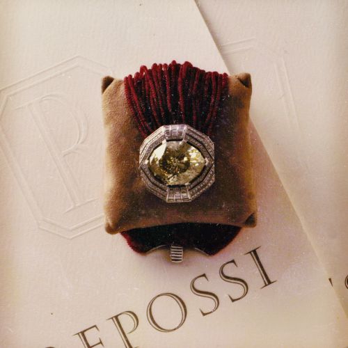 The famous 101 cts antique «Repossi» diamond set on a Bracelet high jewellery with rubies