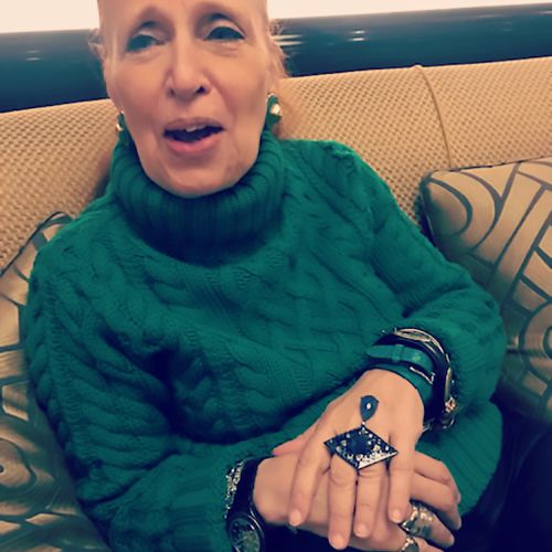 Mrs Danielle Steel wearing a Repossi Alberto Ring special order 