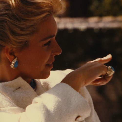 HRH the Queen Noor of Jordany wearing the Repossi turquoises set